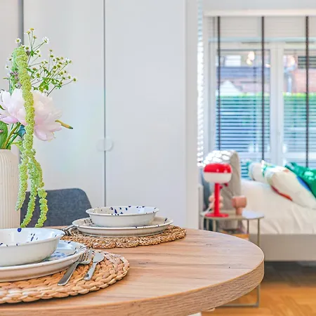 Luxe 2, Cozy, In The Center Apartman *